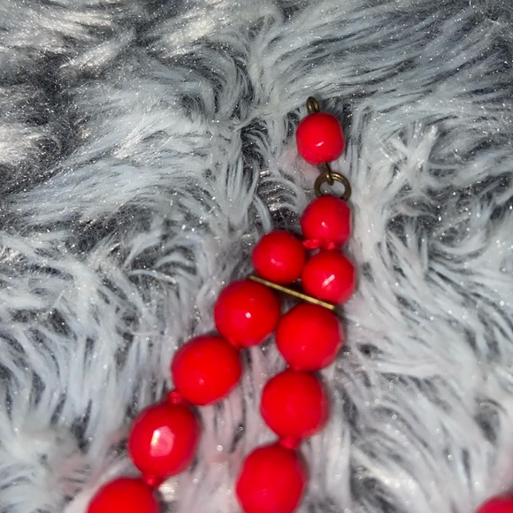 MCM vintage red faceted glass bead double strand choker necklace 13 inches - Picture 6 of 11